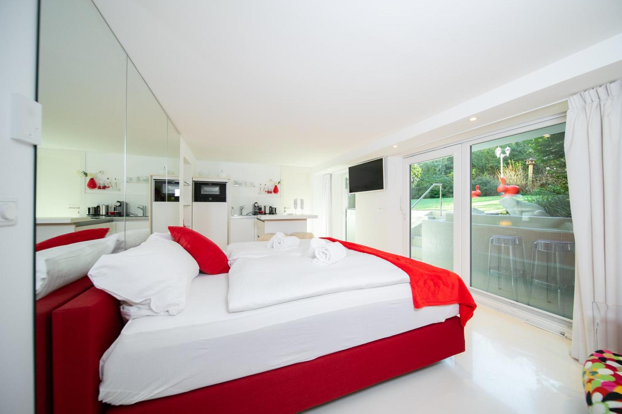 ניאוס Loft4You - Hideaway - By Favorite Stays מראה חיצוני תמונה
