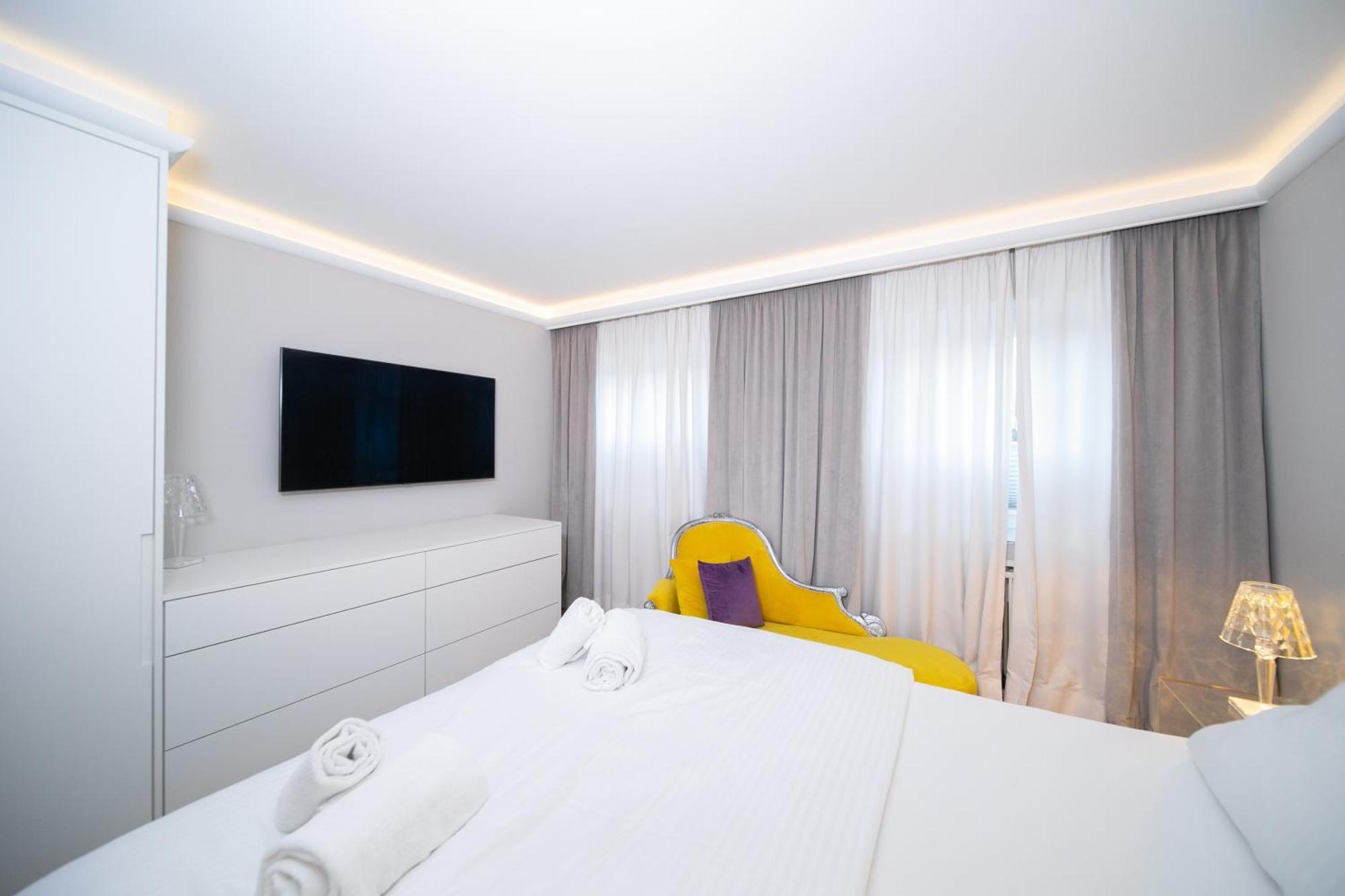 ניאוס Loft4You - Hideaway - By Favorite Stays מראה חיצוני תמונה