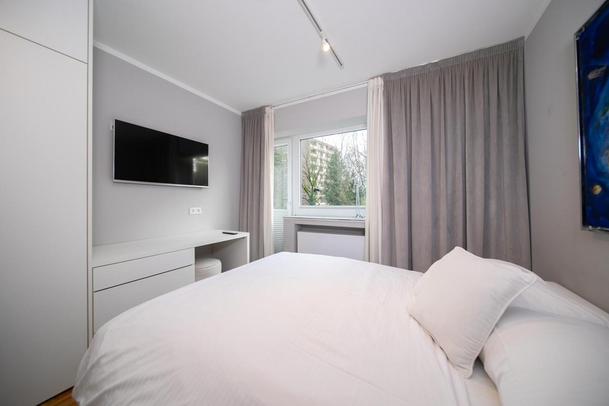 ניאוס Loft4You - Hideaway - By Favorite Stays מראה חיצוני תמונה